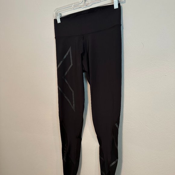 2XU Women's MCS Mid-Rise Compression Tights in Black Size Medium - Picture 4 of 16